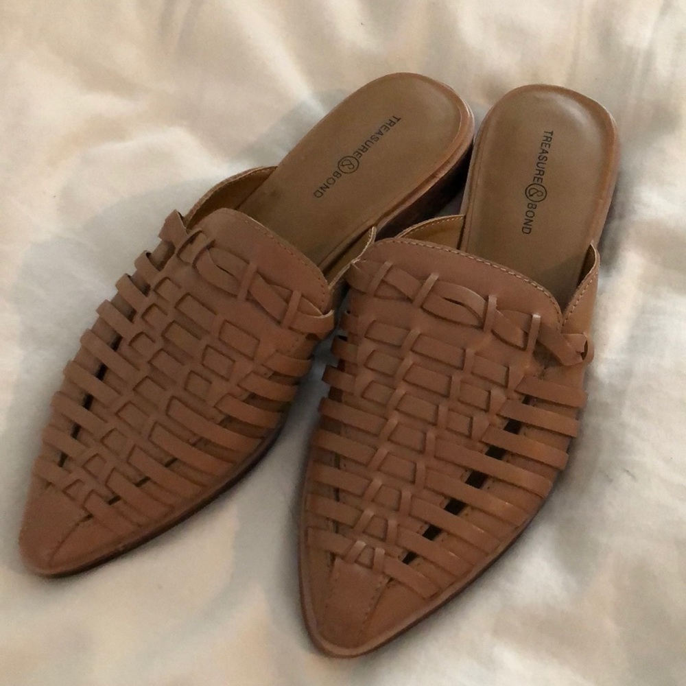 NWOT Treasure & Bond Mules